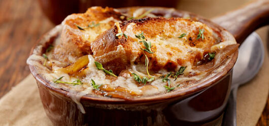 Ultimate Comfort: Heavenly Onion Soup Recipe!!