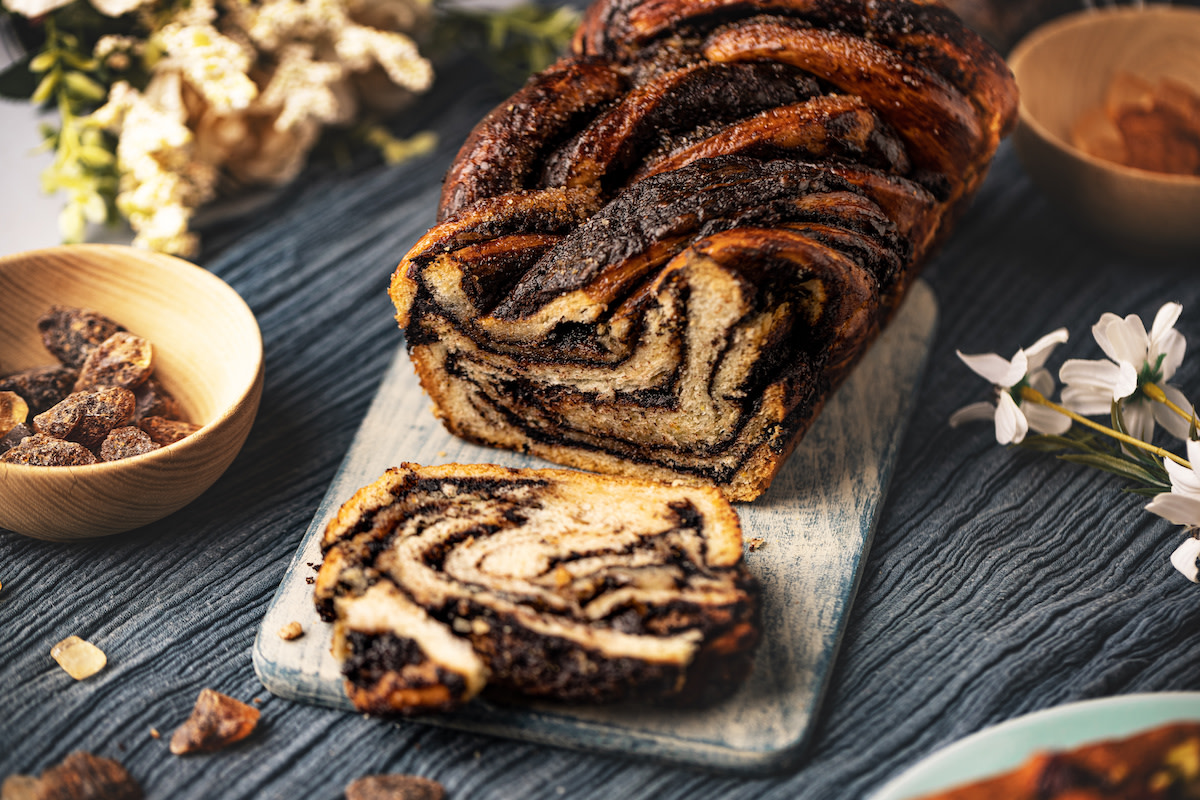 delicious chocolate babka bread
