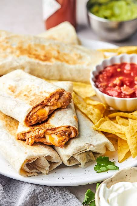 Easy burrito with salsa 