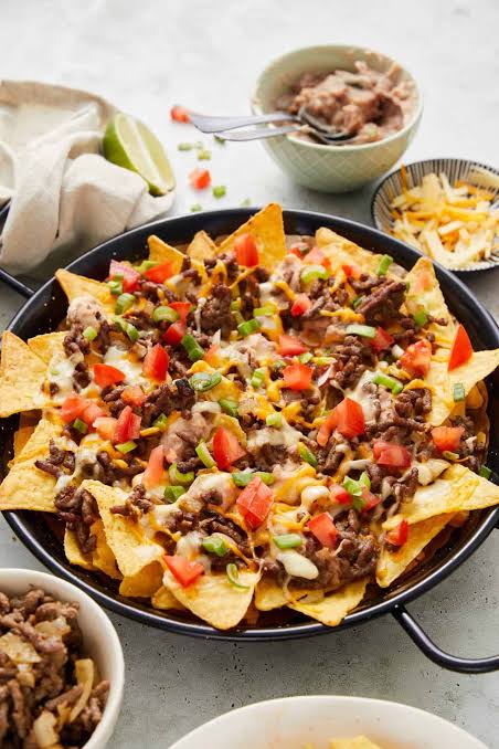 Irresistible Easy Beef Nachos Ready in 35 Minutes